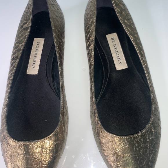 burberry burmese python skin metallic flats 39.5 new - Picture 2 of 12